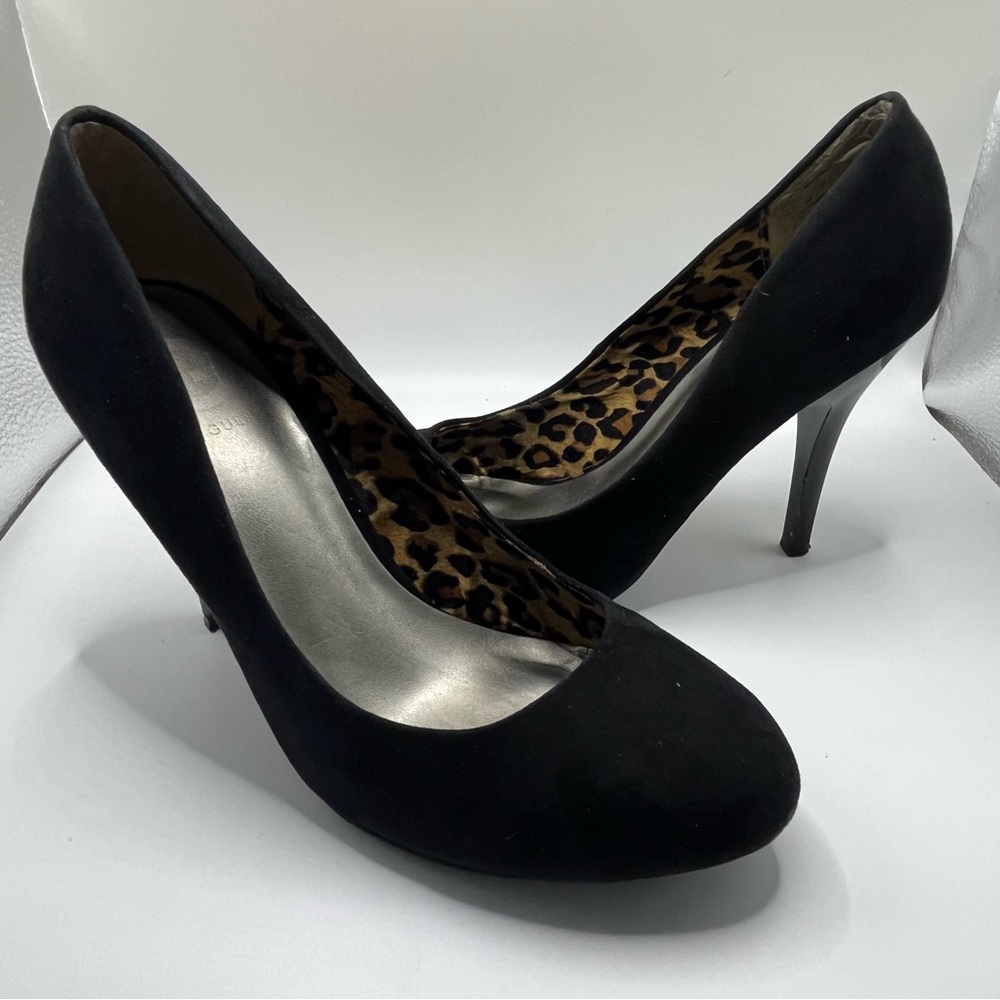 Guess Adal‎ Black Faux Suede Round Toe High Heels 8M